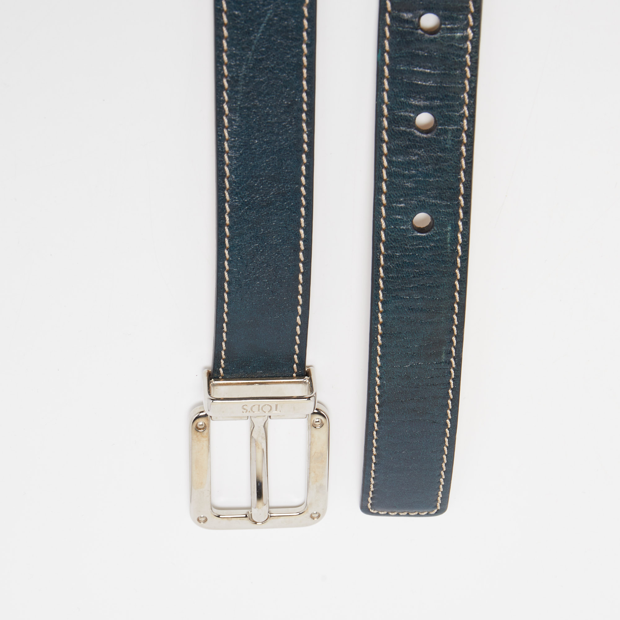 

Tod's Dark Blue Leather Metal Detail Buckle Belt