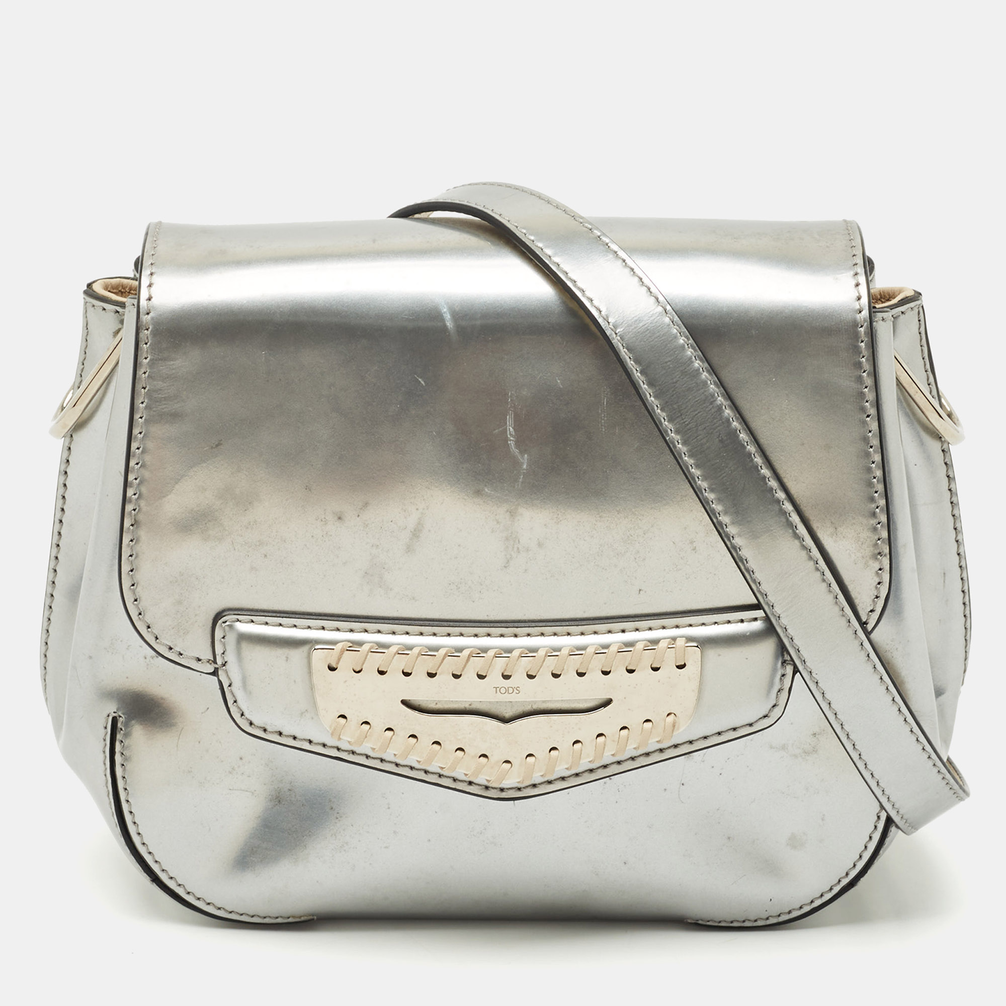 

Tod's Silver Patent Leather Flap Crossbody Bag
