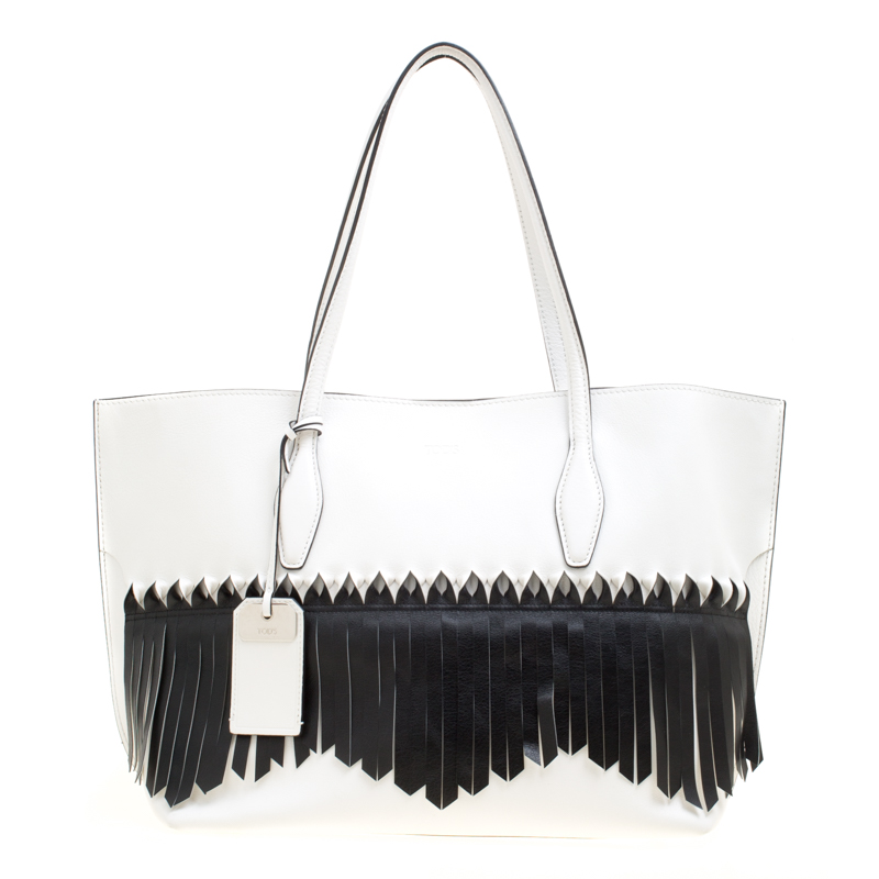 مملوكة مسبقًا Tod's White/Black Leather Origami Fringe Shopping Tote