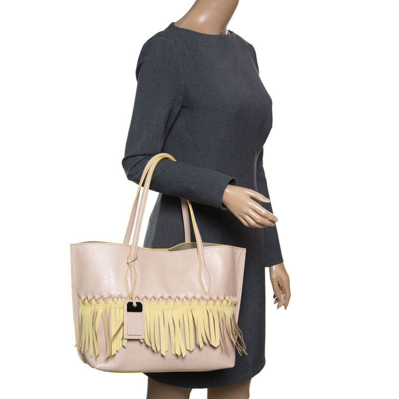 

Tod's Beige/Yellow Leather Origami Fringe Shopping Tote