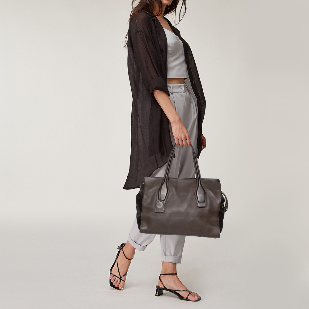 

Tod's Dark Brown/Grey Leather Zip Tote