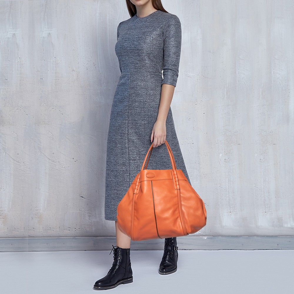 

Tod's Orange Leather Tote
