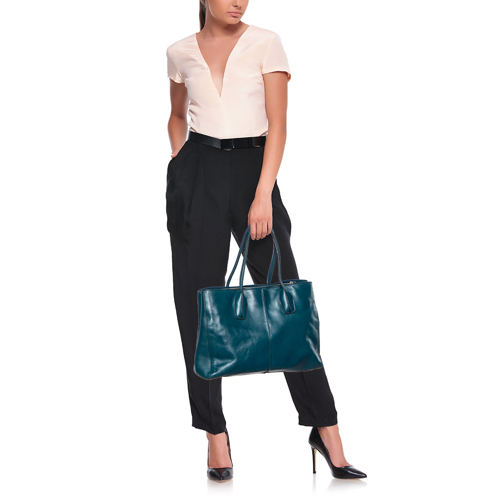 

Tod's Blue Leather D-Styling Tote
