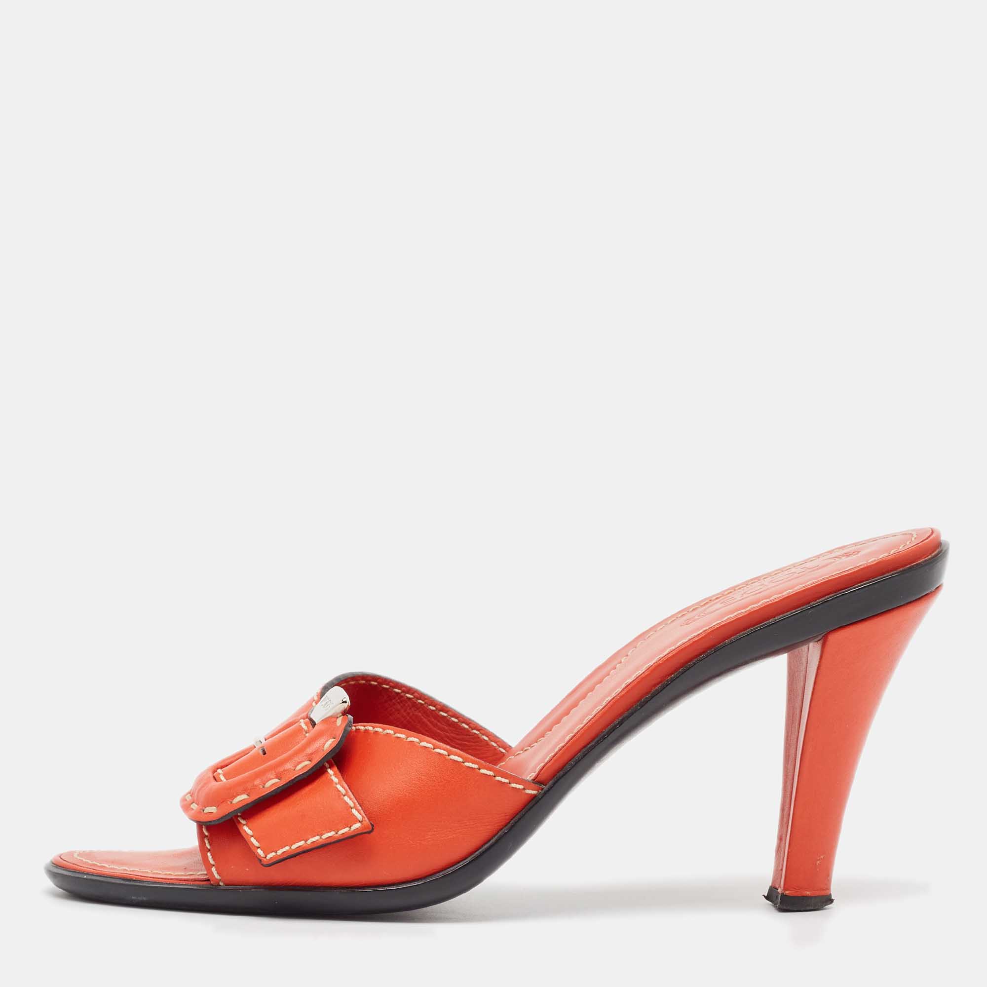 

Tod's Orange Leather Slide Sandals Size