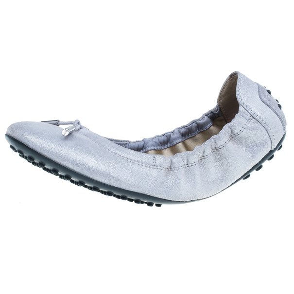 Pre Owned Tod's Silver Leather Dee Ballet Flats Size 39
