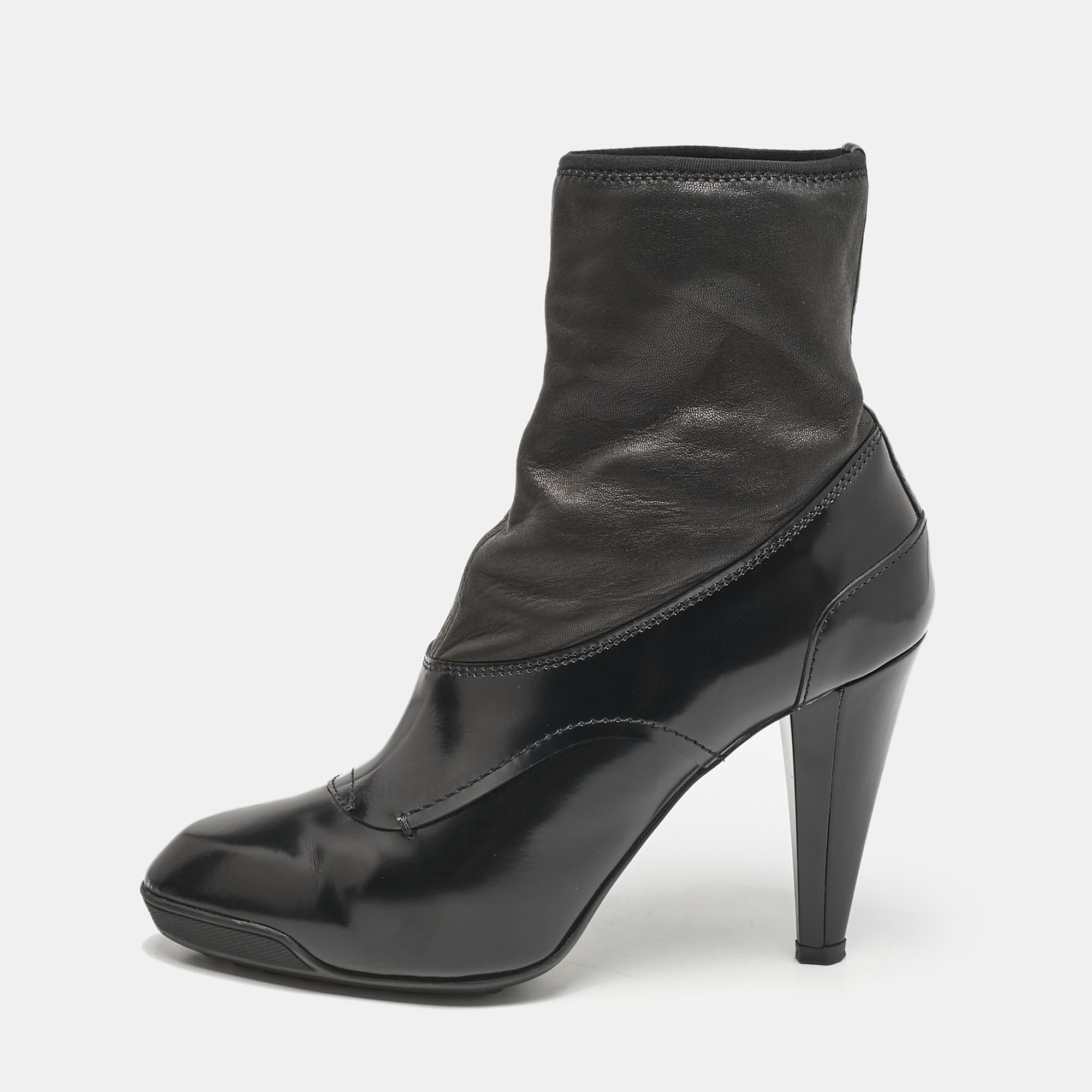Pre-owned Tod's Black Leather Ankle Length Boots Size 36