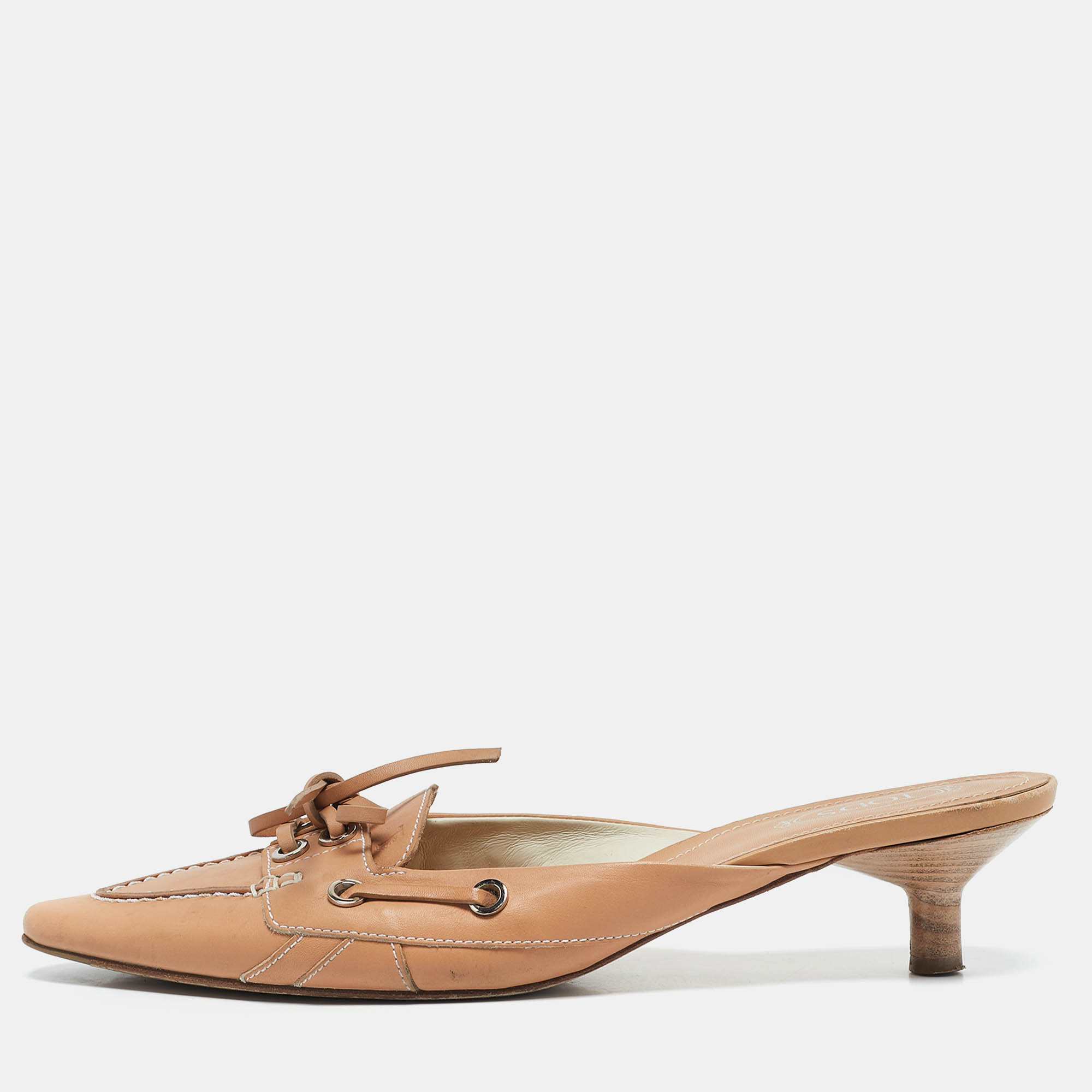 Pre-owned Tod's Beige Leather Shirley Mules Size 38.5