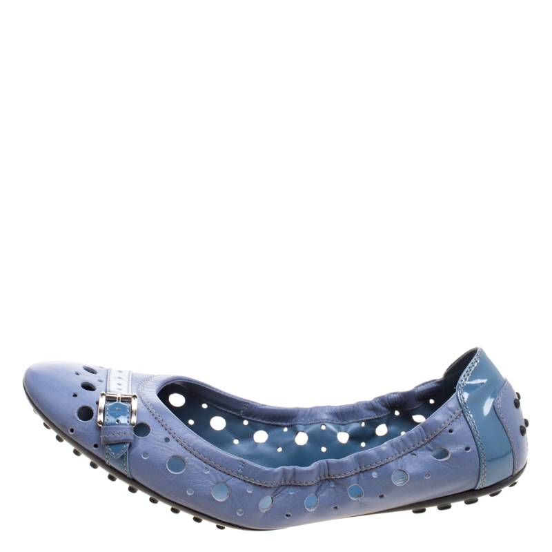 

Tod's Cerulean Blue Perforated Leather Buckle Detail Scrunch Ballet Flats Size