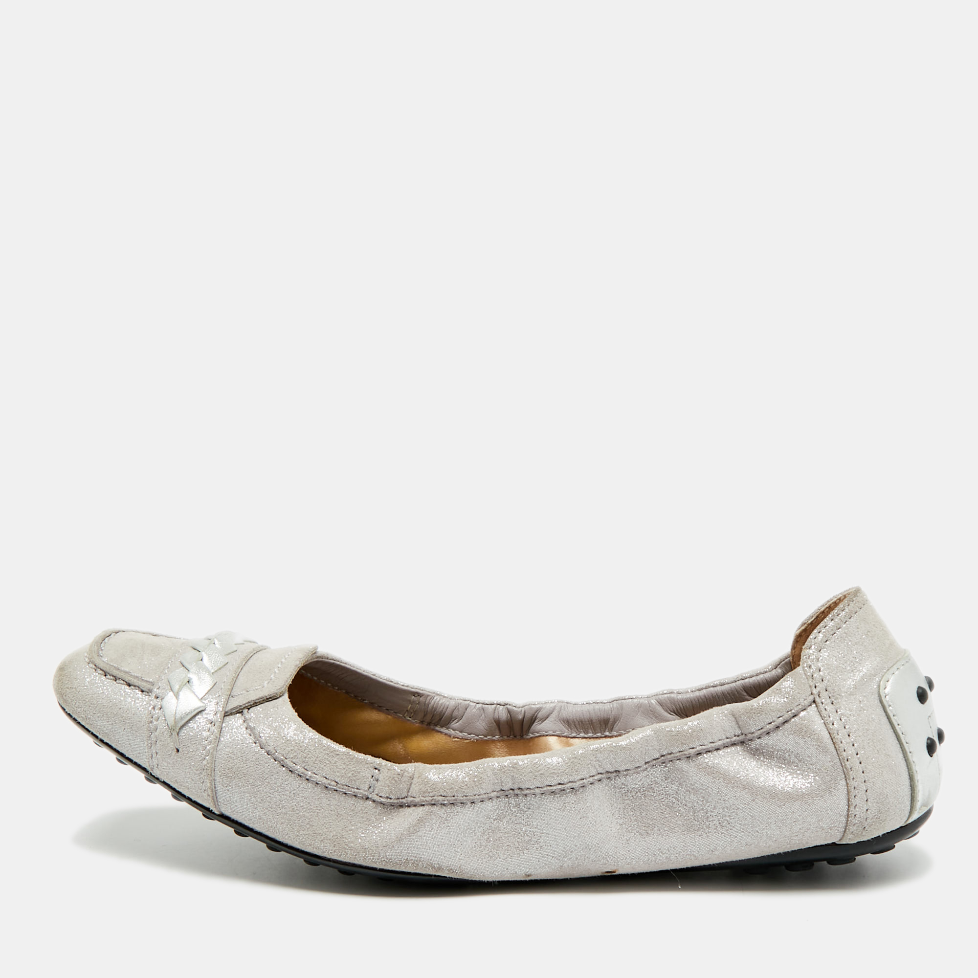 

Tod's Size  Silver Leather and Shimmer Suede Braided Scrunch Ballet Flats