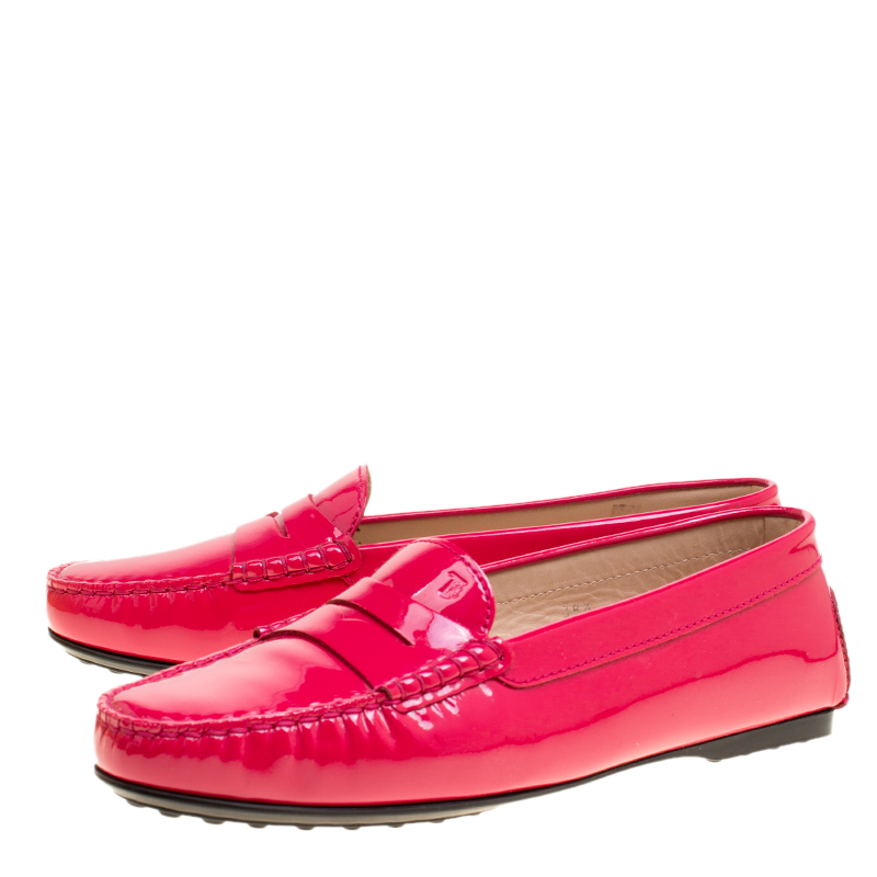 tods patent leather loafers