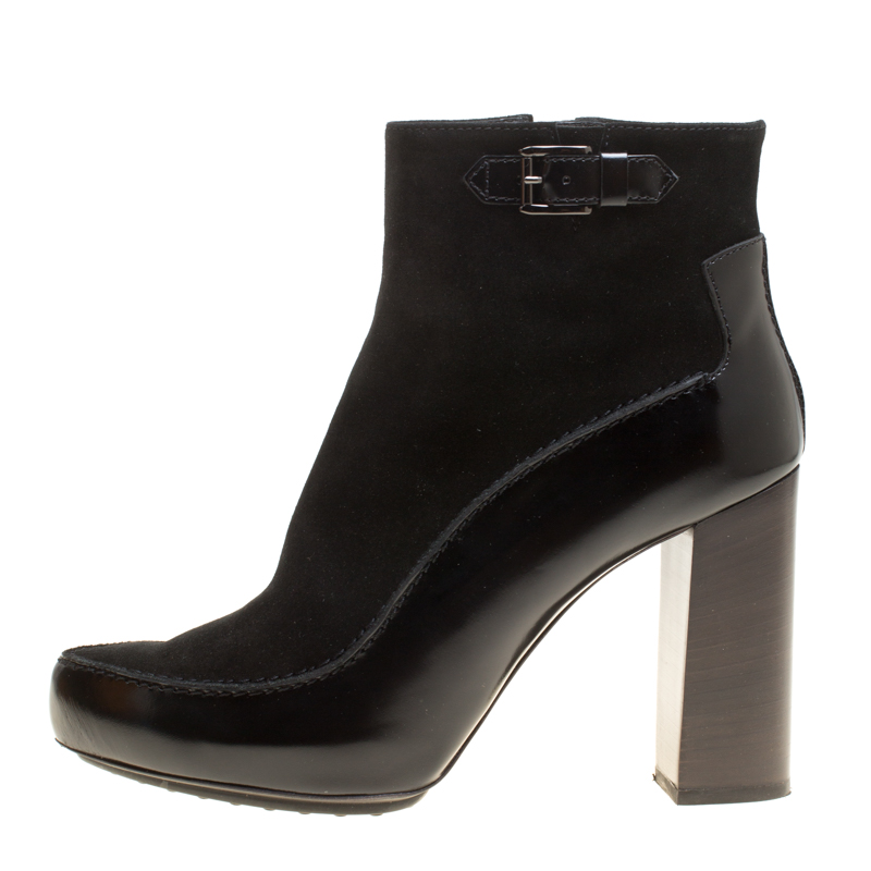 

Tod's Black Suede and Leather Ankle Boots Size