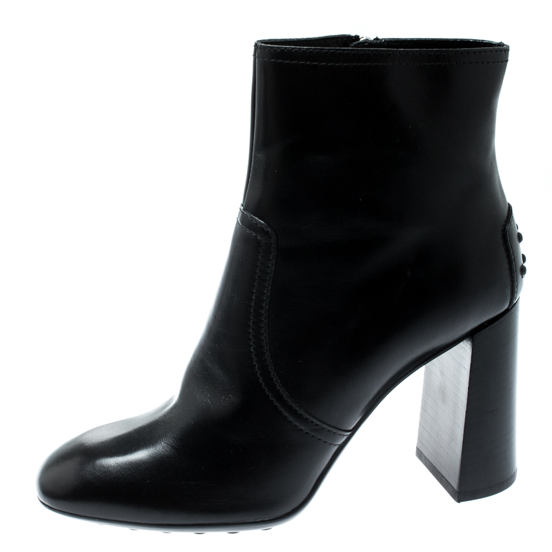 Tod's Black Leather Block Heel Ankle Boots Size