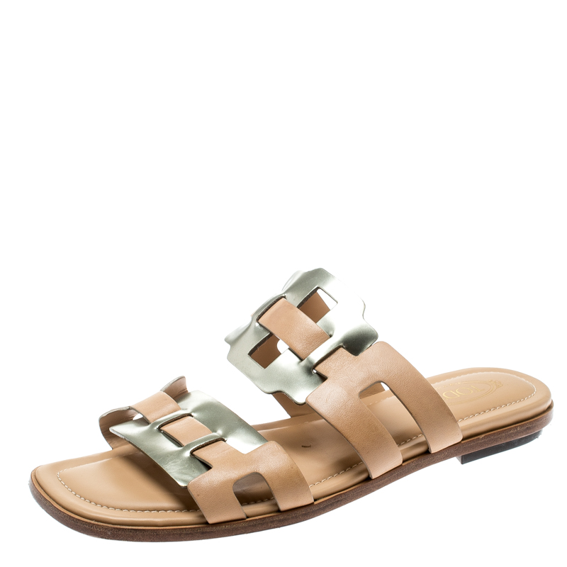 مملوكة مسبقًا Tod's Beige And Metallic Grey Leather Cut Out Flats Size 36.5