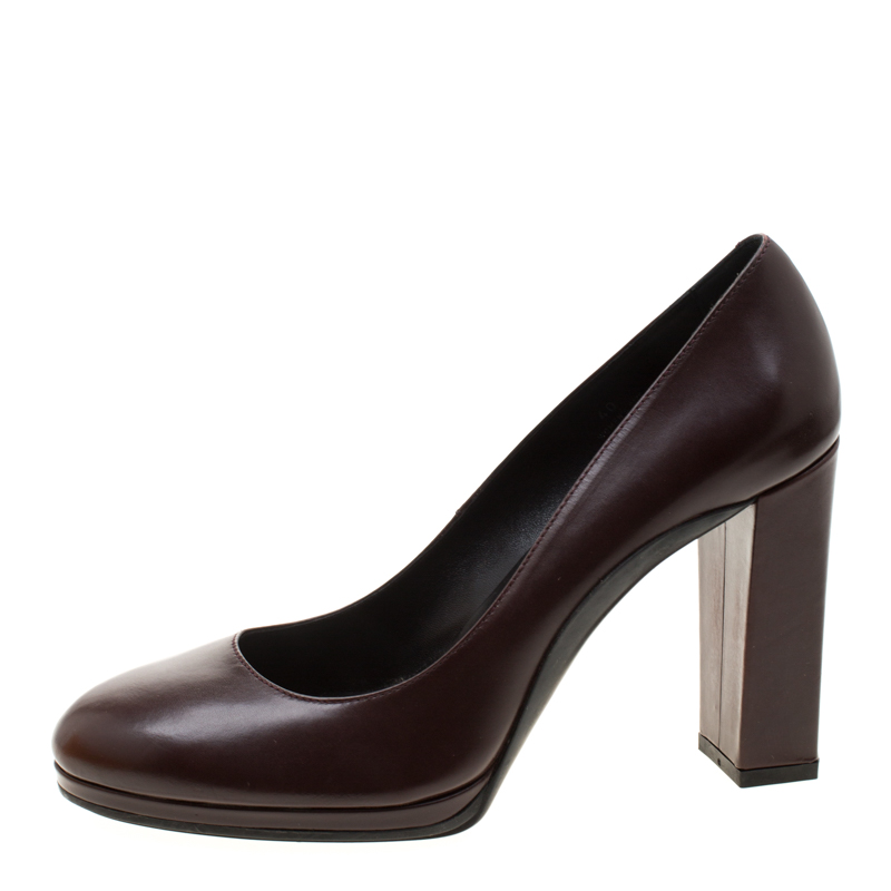 

Tod's Brown Leather Block Heel Pumps Size