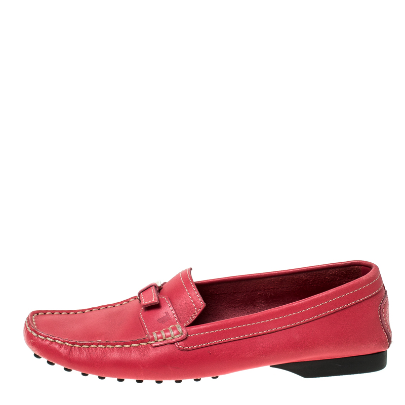 

Tod's Pink Leather Buckle Detail Slip On Loafers Size
