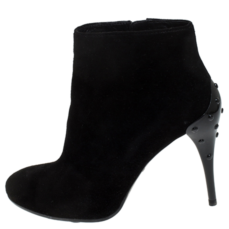 

Tod's Black Suede Ankle Boots Size
