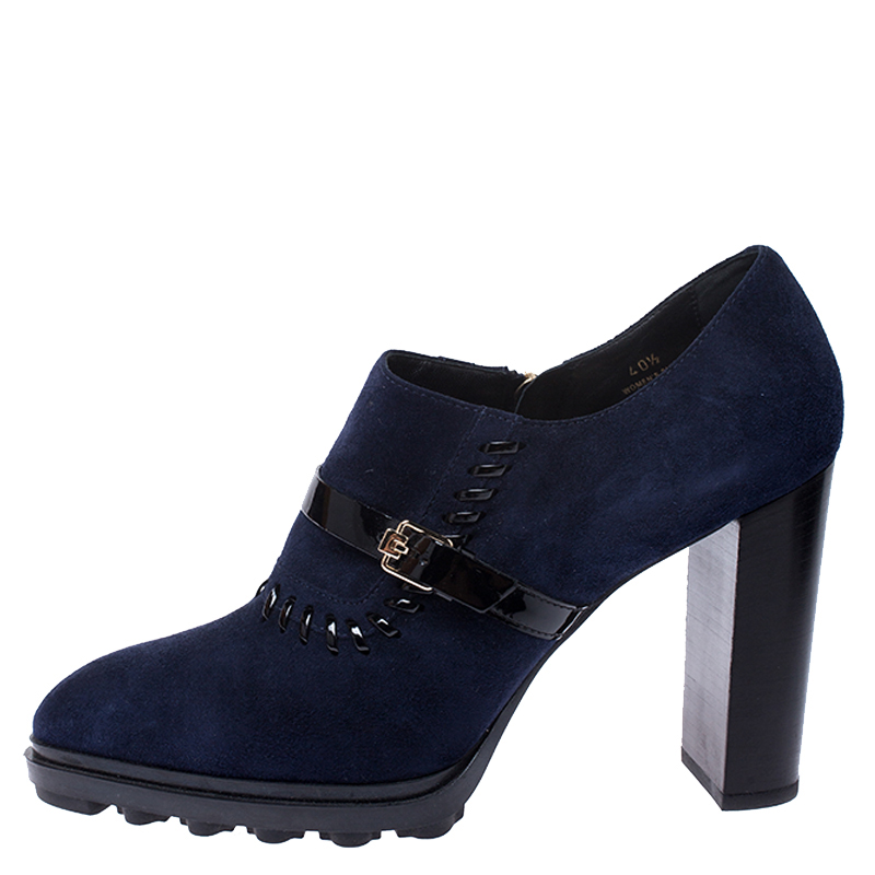 

Tod's Navy Blue/Black Suede Whipstitch Detail Ankle Booties Size