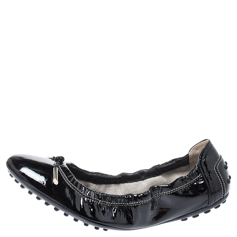 

Tod's Black Patent Leather Scrunch Ballet Flats Size
