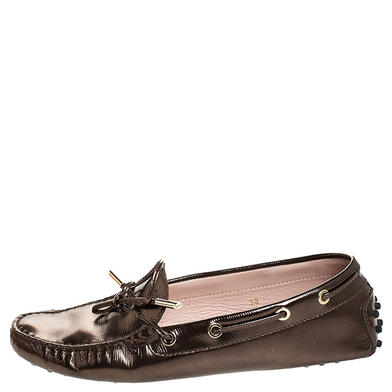 

Tod's Metallic Leather Bow Slip On Loafers Size