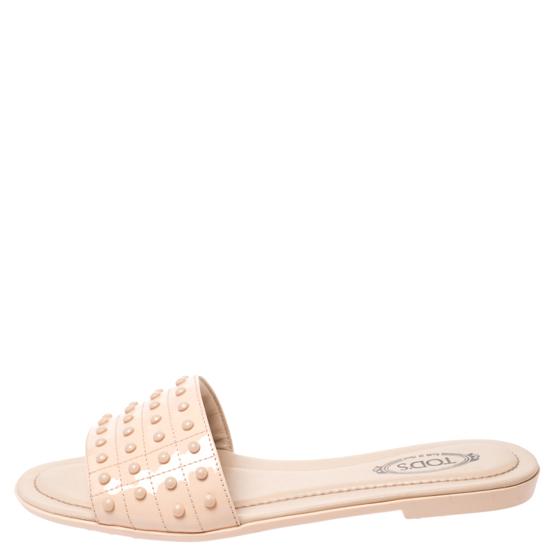 

Tod's Beige Patent Leather Studded Flat Slides Size