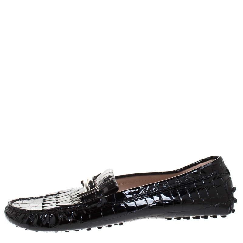 

Tod's Black Crocodile Embossed Patent Leather Gommino Fringe Double T Slip On Loafers Size