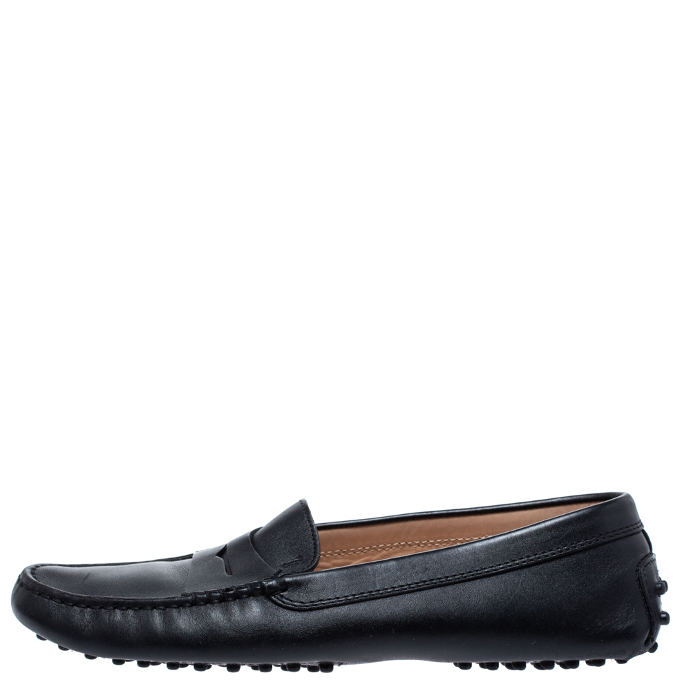 

Tod's Black Leather Penny Loafer Size