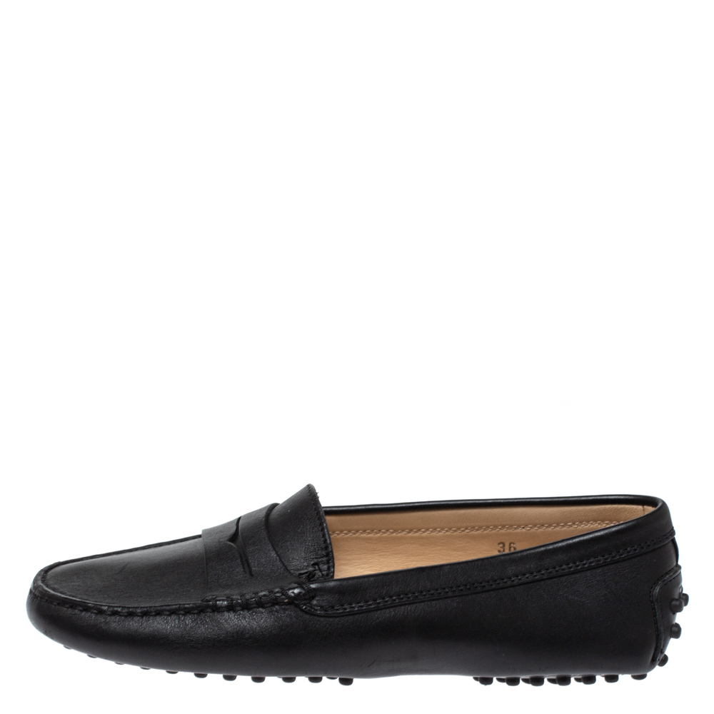 

Tod's Black Leather Penny Loafers Size