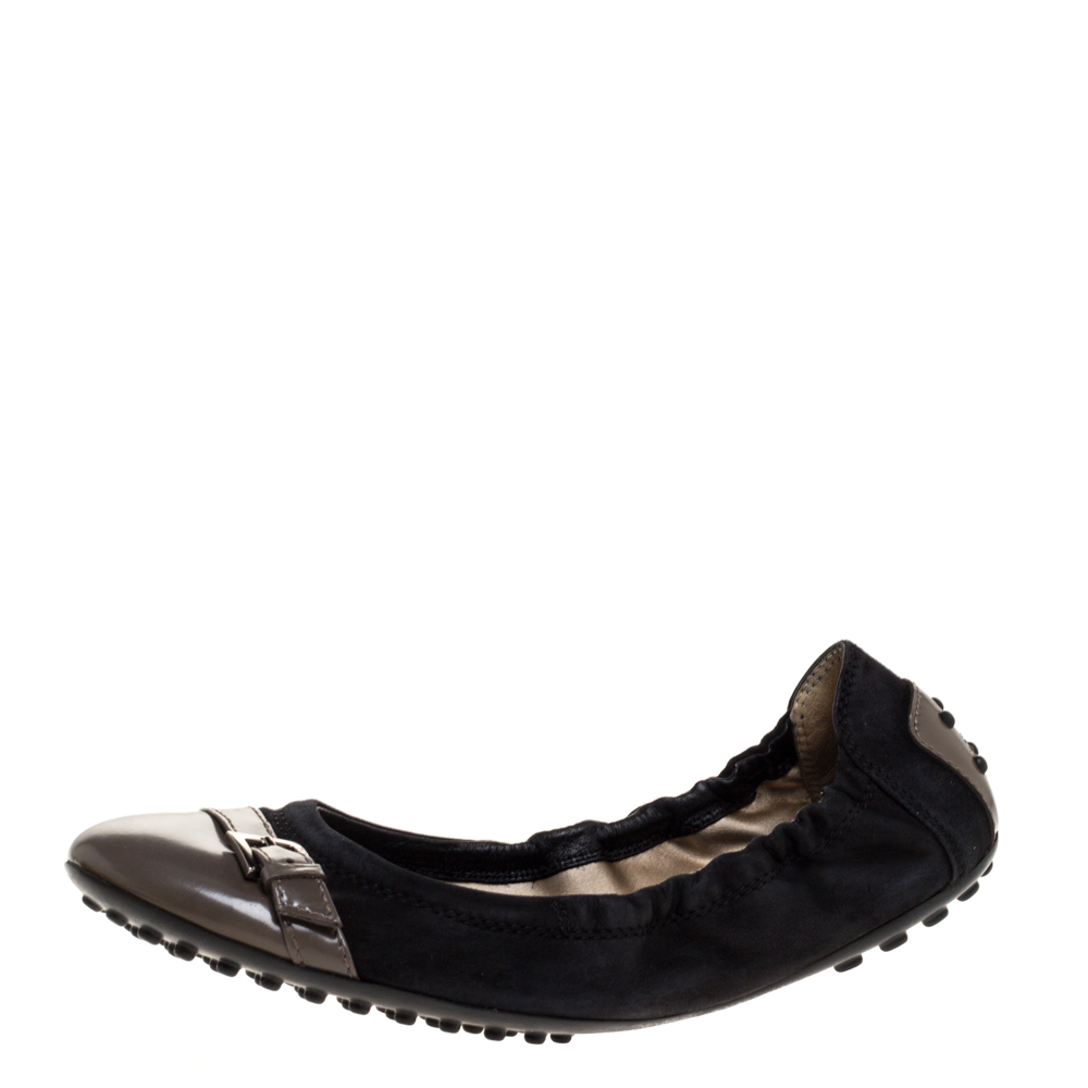 

Tod's Black/Grey Leather and Suede Buckle Detail Scrunch Ballet Flats Size