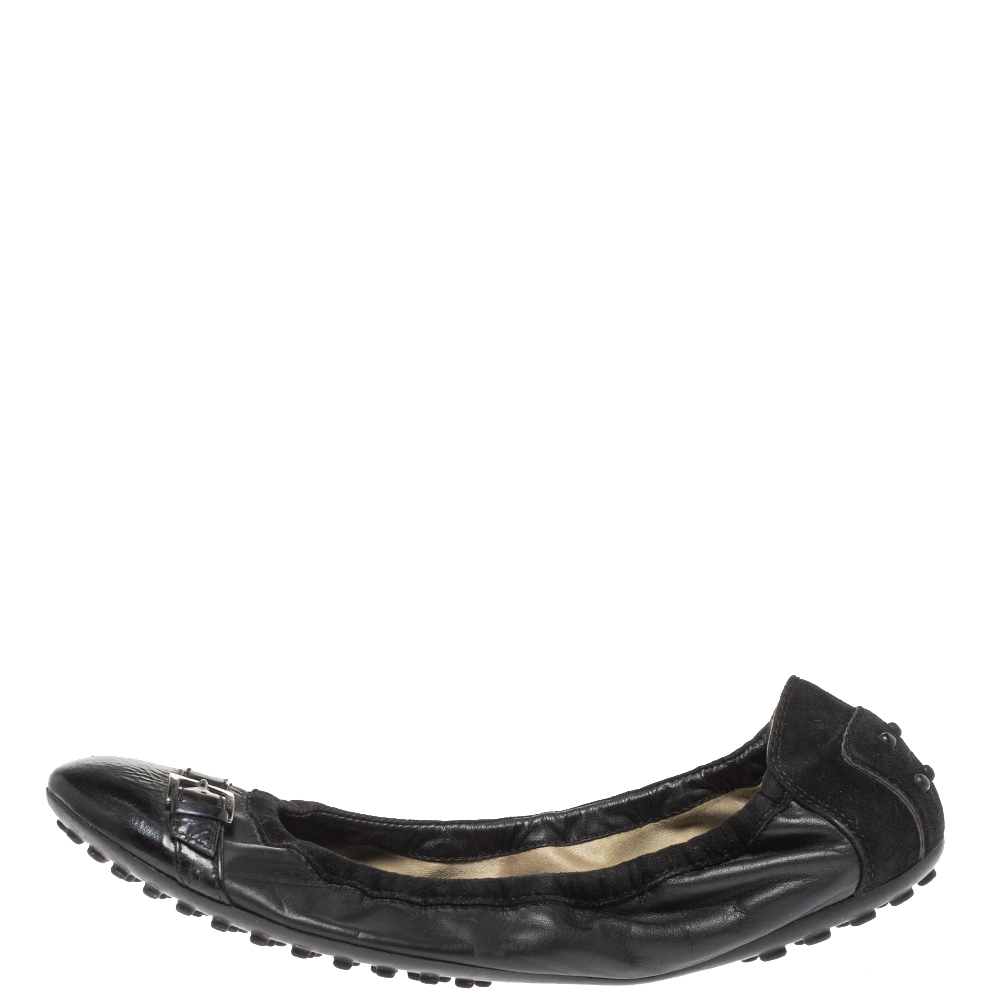 

Tod's Black Leather, Patent And Suede Trim Cap Toe Buckle Scrunch Ballet Flats Size