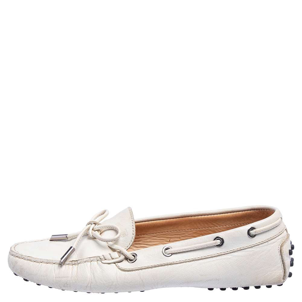 

Tod's Off White Leather Gommini Loafers Size