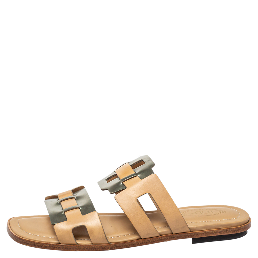 

Tod's Tan/Grey Leather Flats Sandals Size