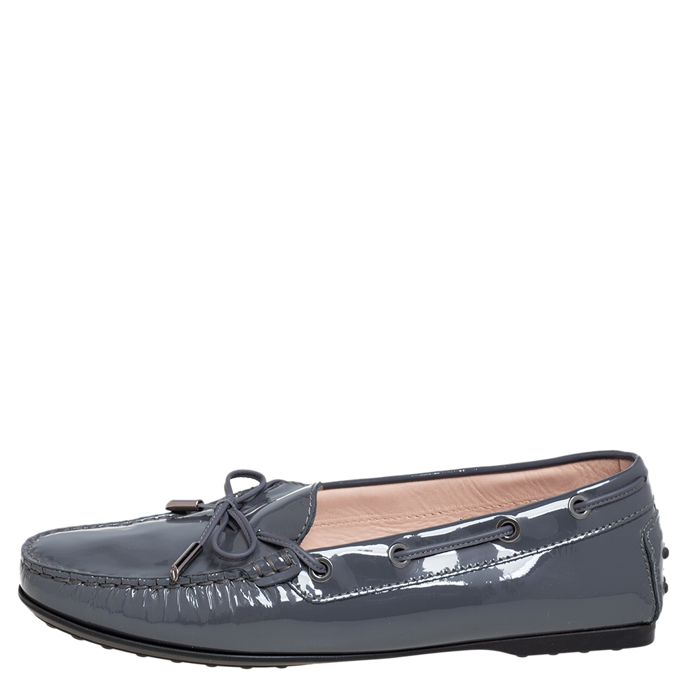 

Tod's Grey Patent Leather Bow Loafers Size