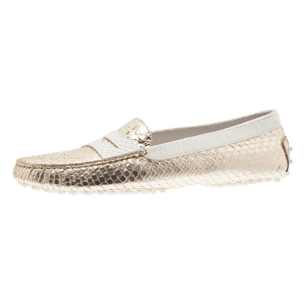 مملوكة مسبقًا Tod's Gold Python Penny Loafers Size 39
