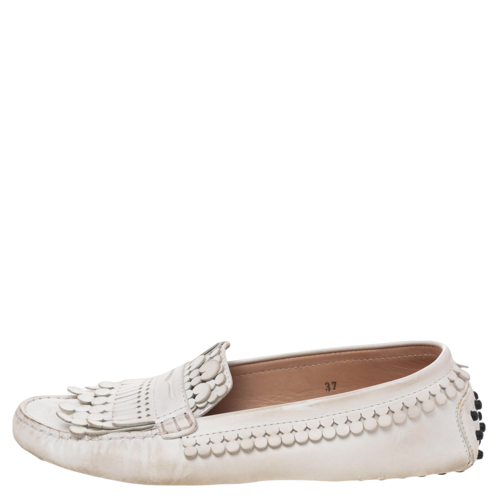 

Tod's White Leather Laser Cut Fringe Slip On Loafer Size