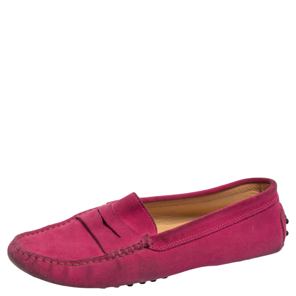 

Tod's Pink Suede Penny Loafers Size