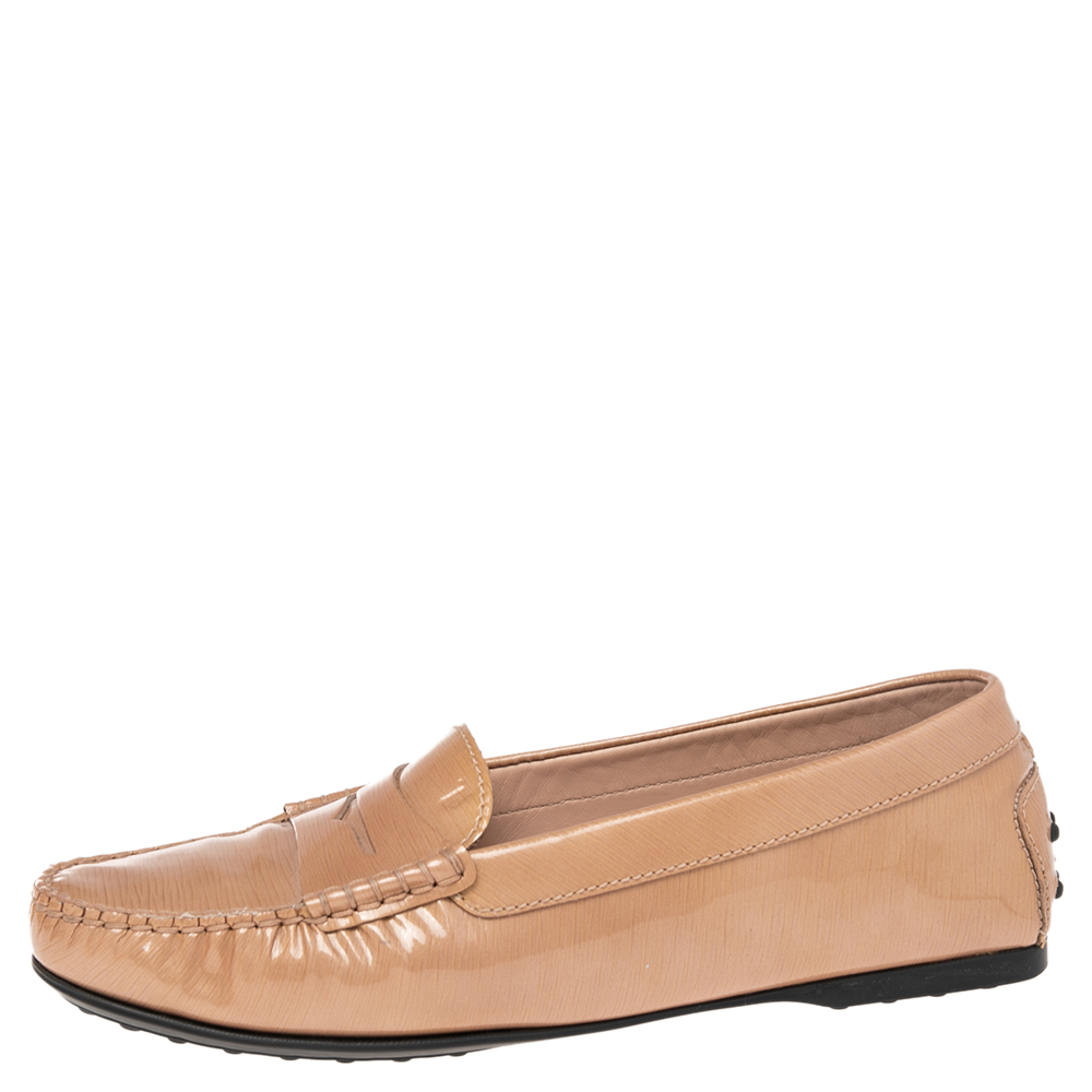 

Tod's Beige Textured Patent Leather Penny Slip On Loafers Size