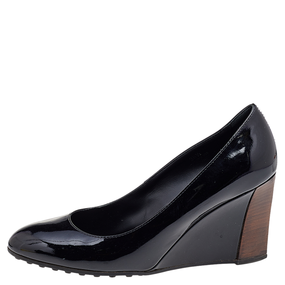 

Tod's Black Patent Leather Wedge Pumps Size