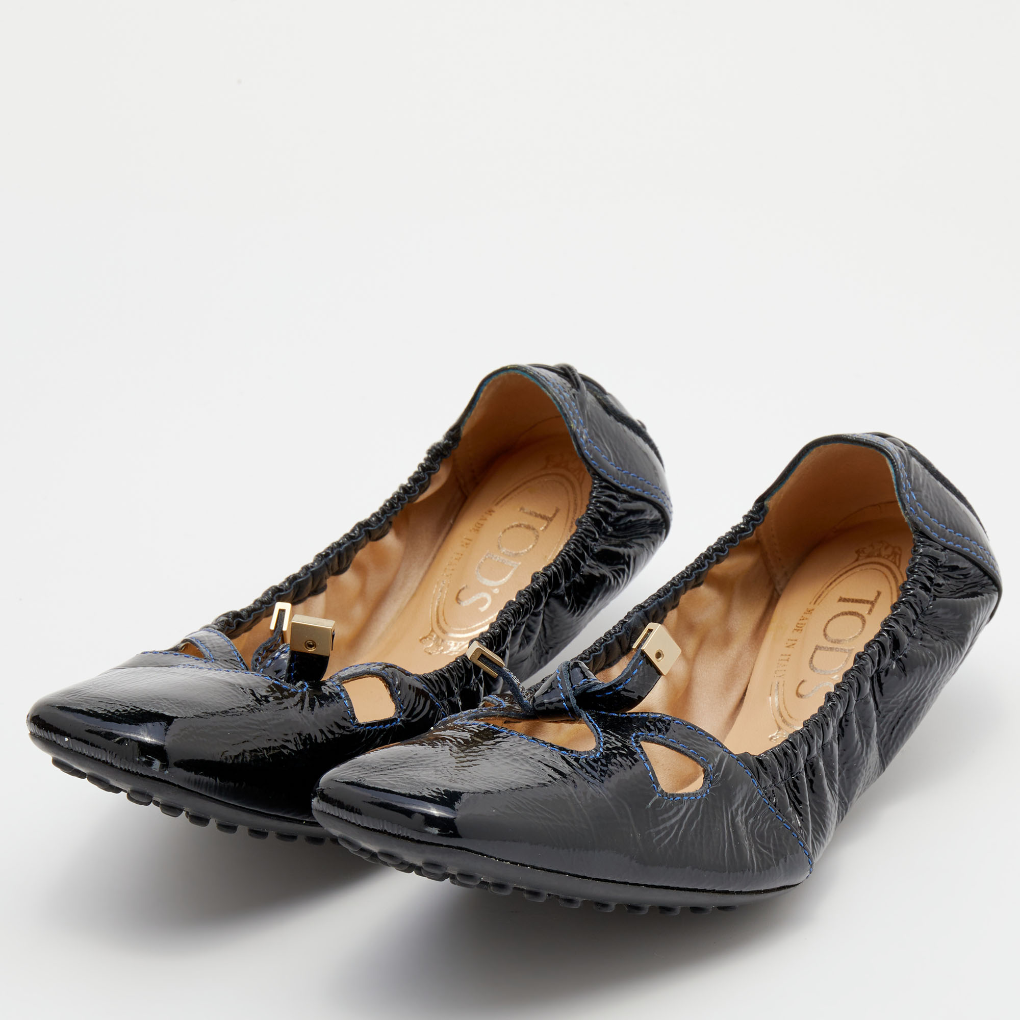 

Tod's Black Patent Leather Bow Square Toe Scrunch Ballet Flats Size