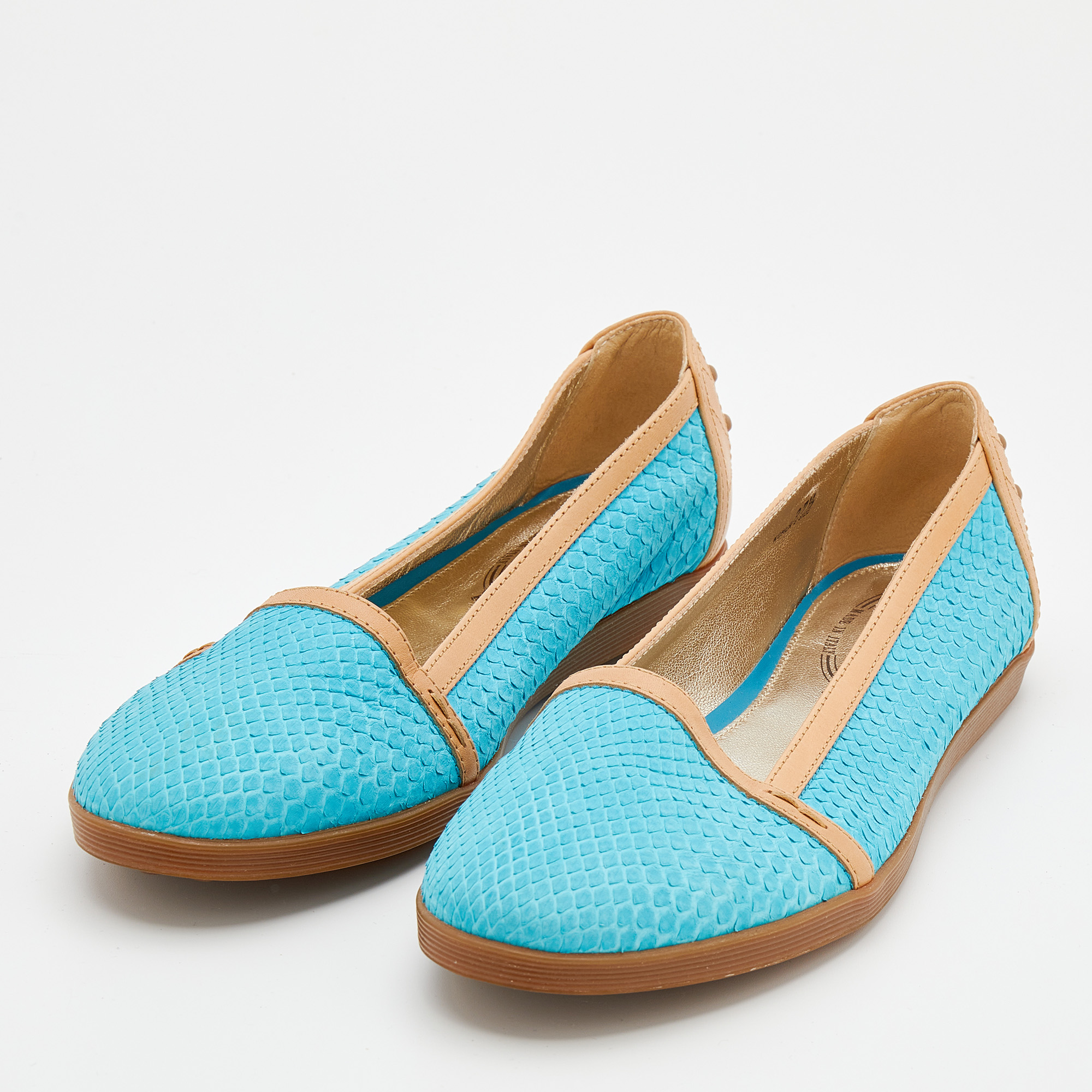 

Tod's Blue/Beige Leather Ballet Flats Size