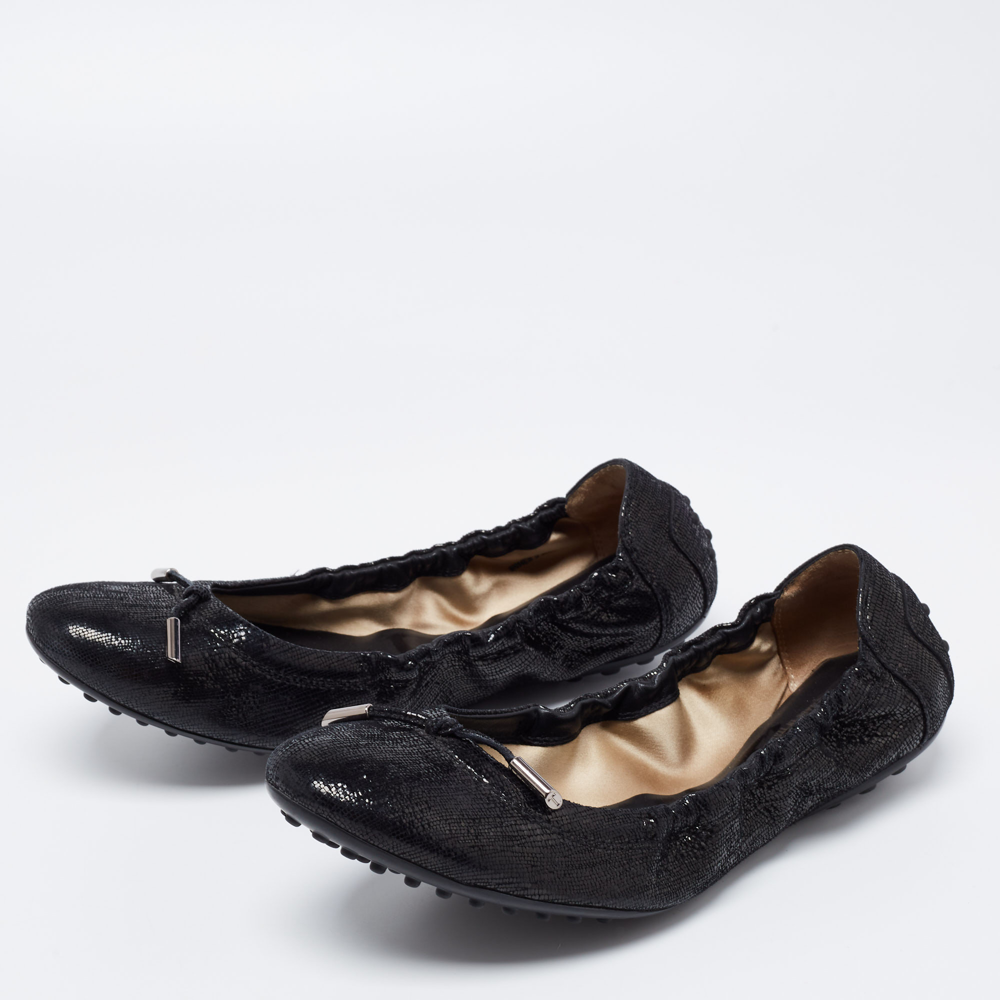 

Tod's Black Leather T Scrunch Ballet Flats Size