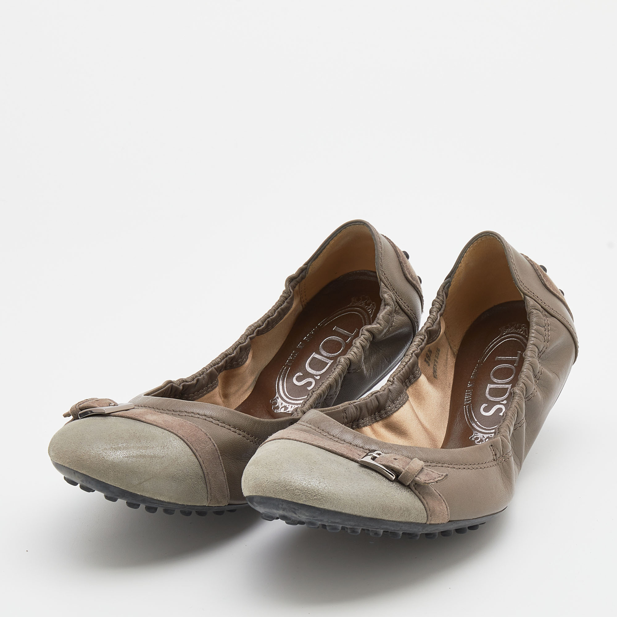 

Tod's Taupe /Grey Leather and Suede Scrunch Ballet Flats Size