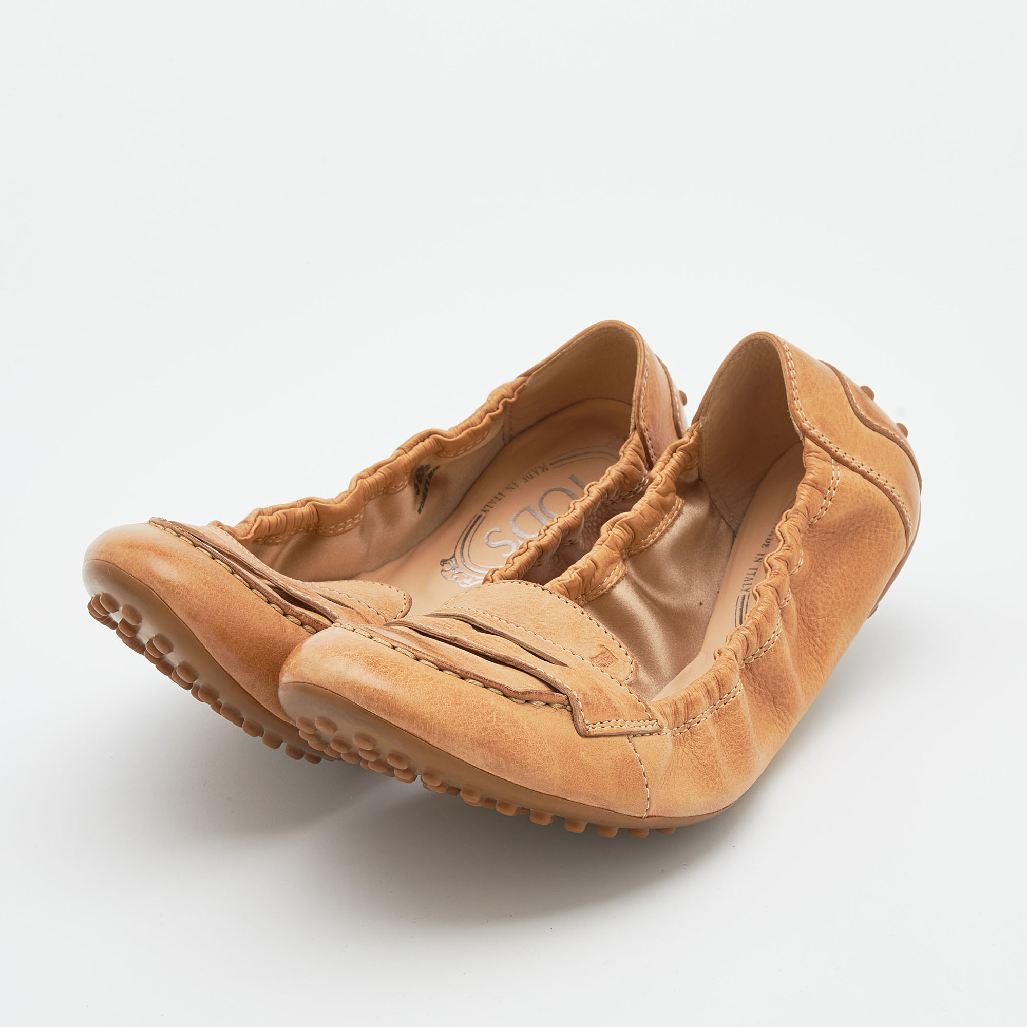 

Tod's Brown Leather Scrunch Ballet Flats Size