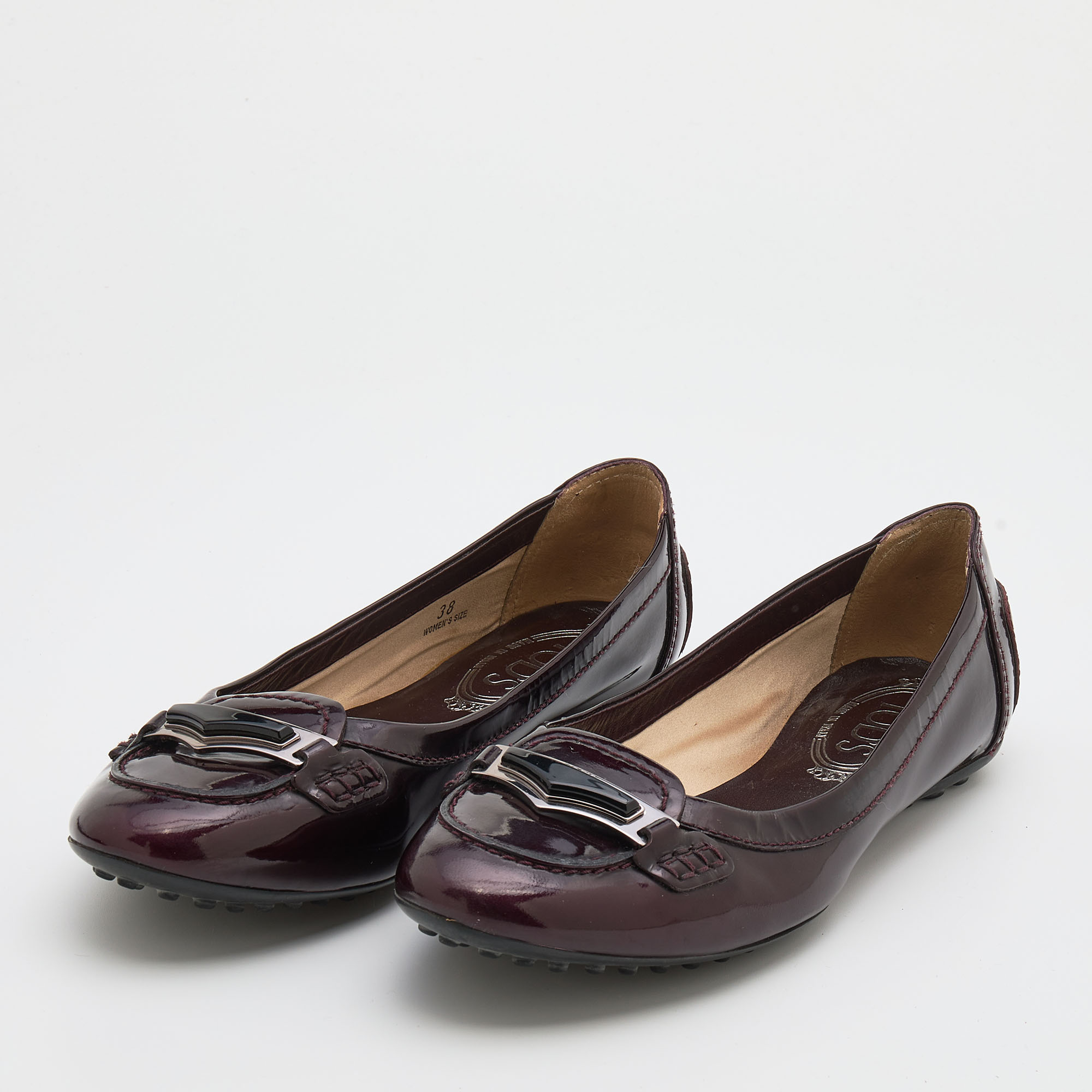 

Tod's Burgundy Patent Leather Embellished Ballet Flats Size