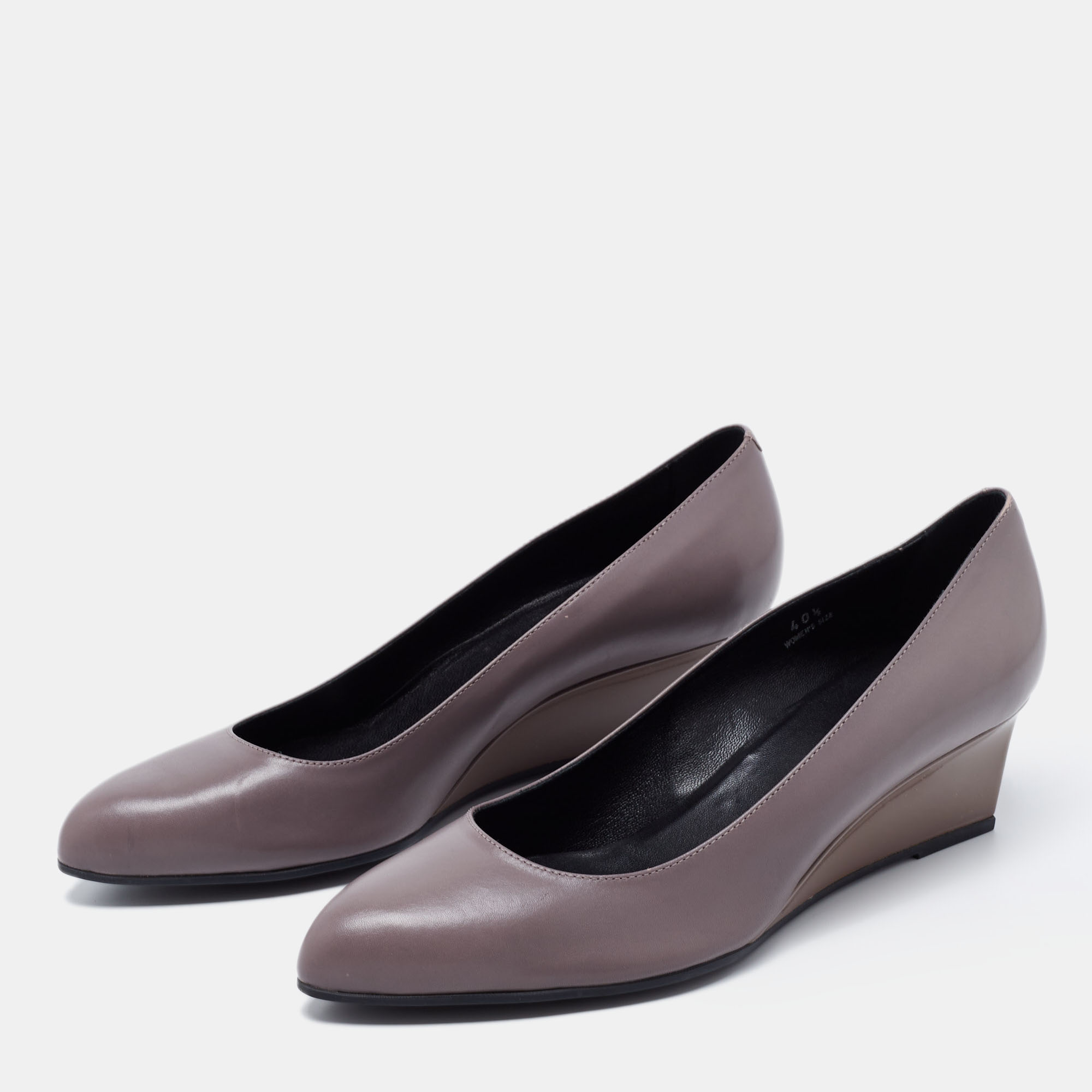 

Tod's Grey Leather Wedge Pumps Size