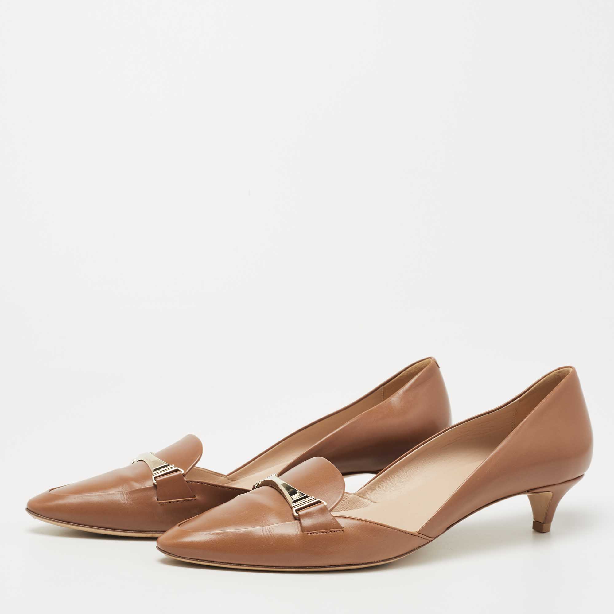 

Tod's Brown Leather Pointed-Toe Loafer Pumps Size