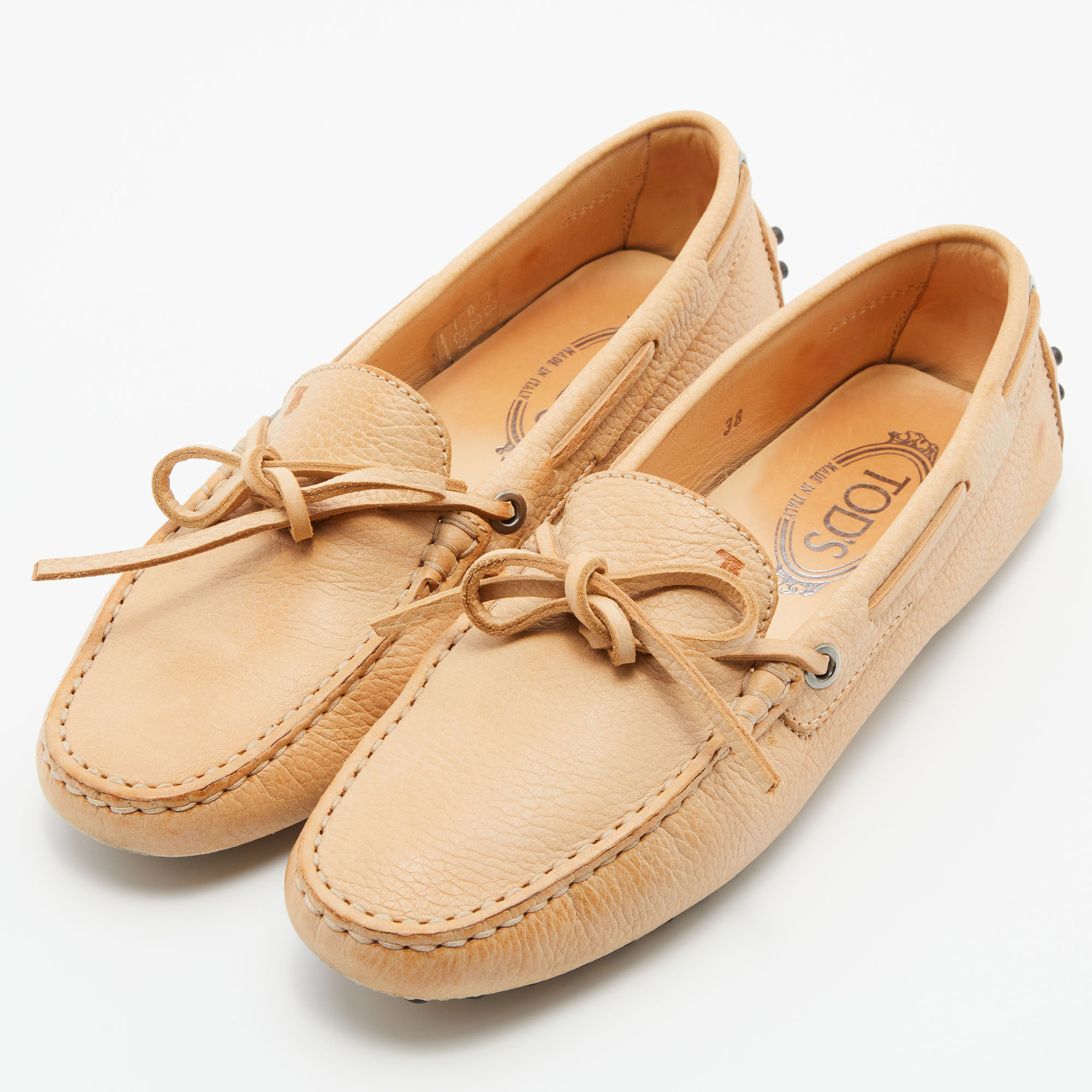

Tod's Beige Leather Bow Slip On Loafers Size