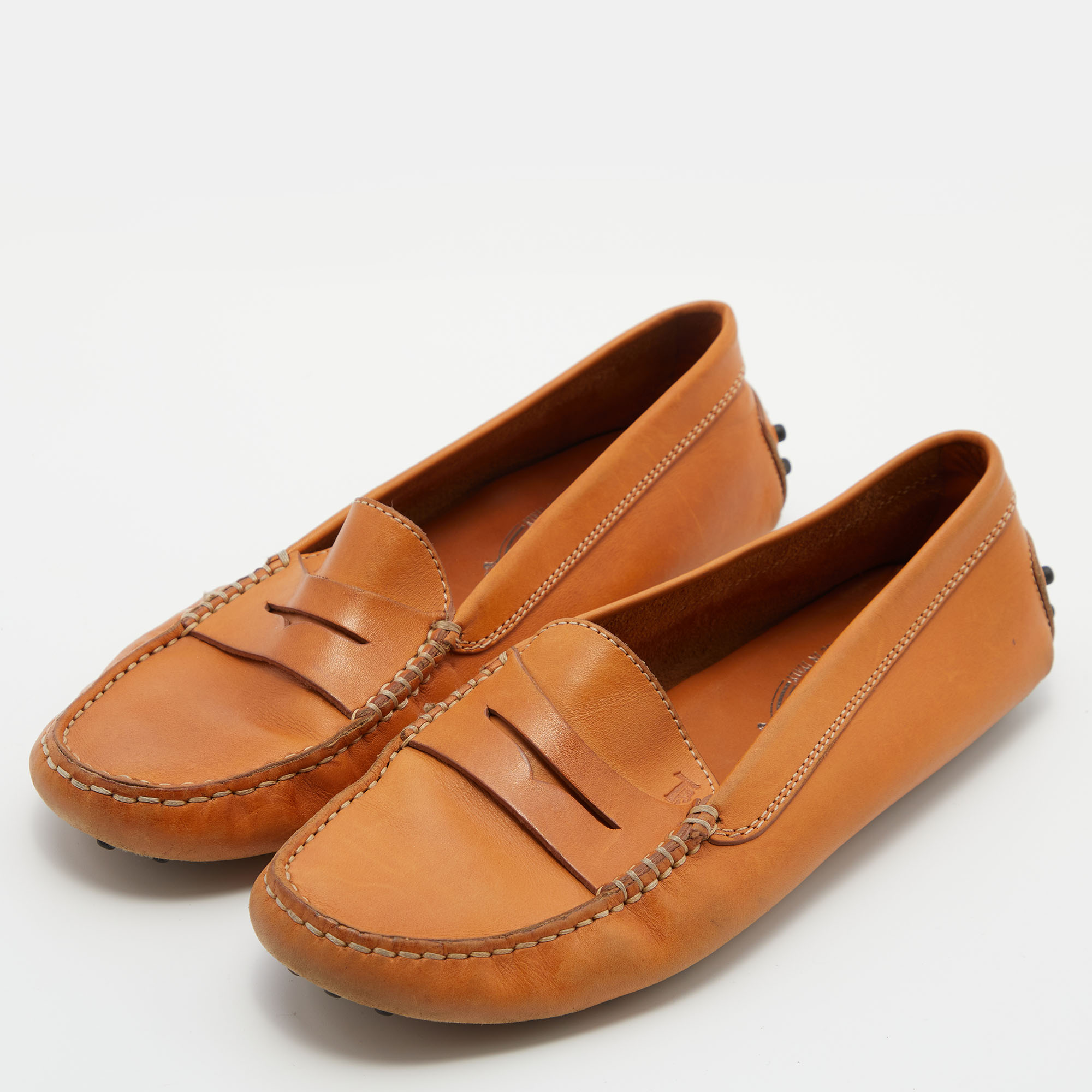 

Tod's Tan Leather Slip On Loafers Size