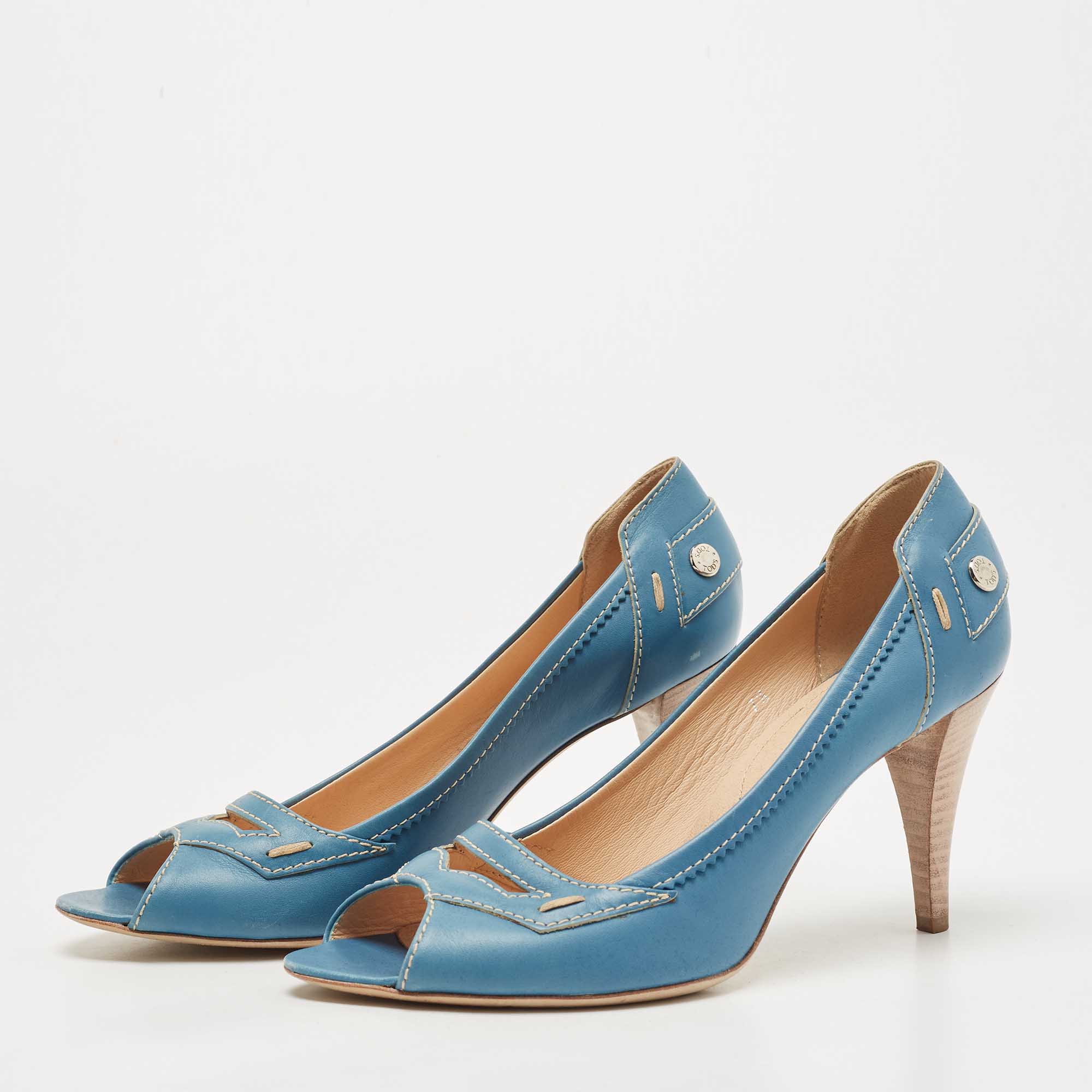 

Tod's Blue Leather Open Toe Pumps Size