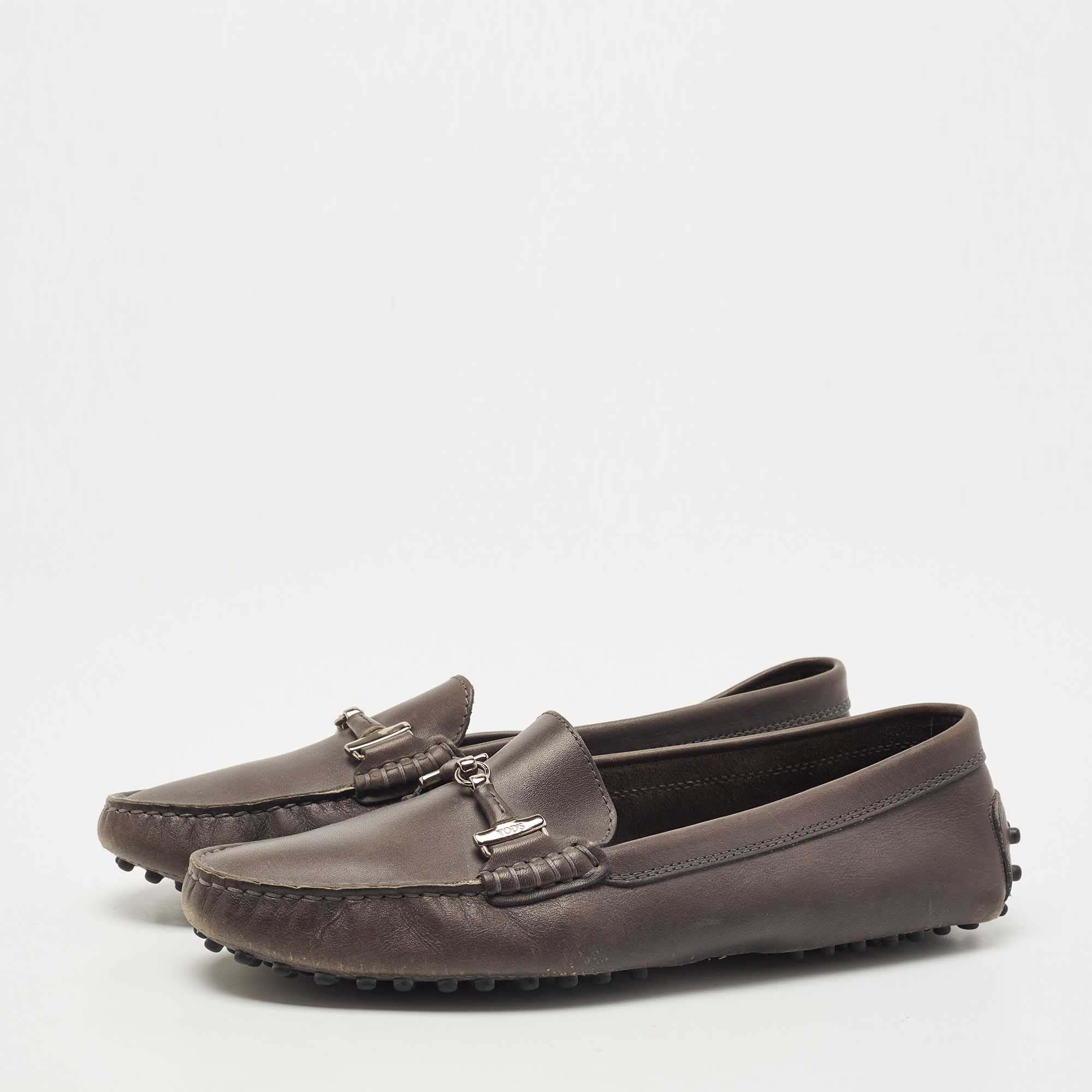 

Tod's Black Leather Slip on Loafers Size, Grey
