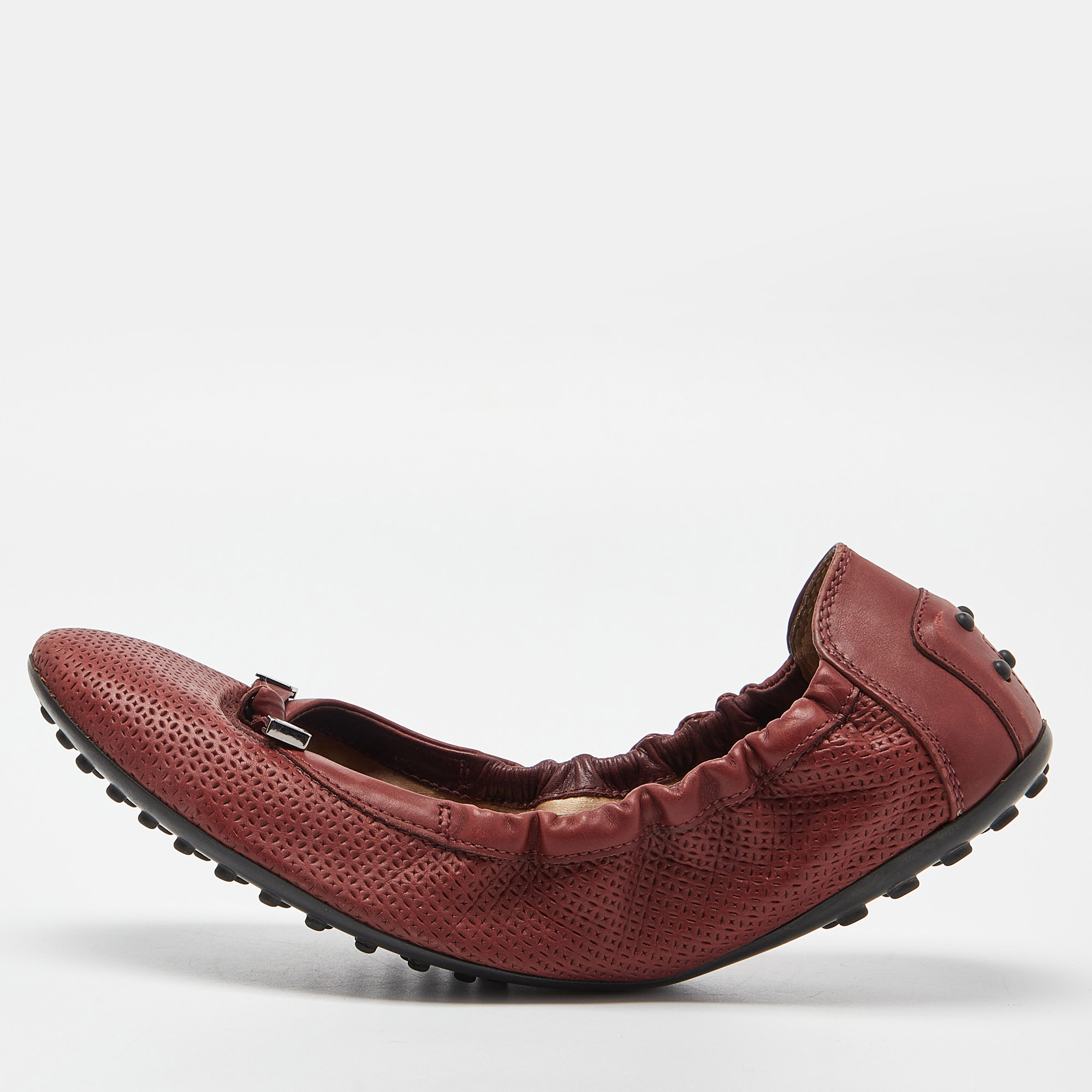 

Tod's Burgundy Leather Bow Scrunch Ballet Flats